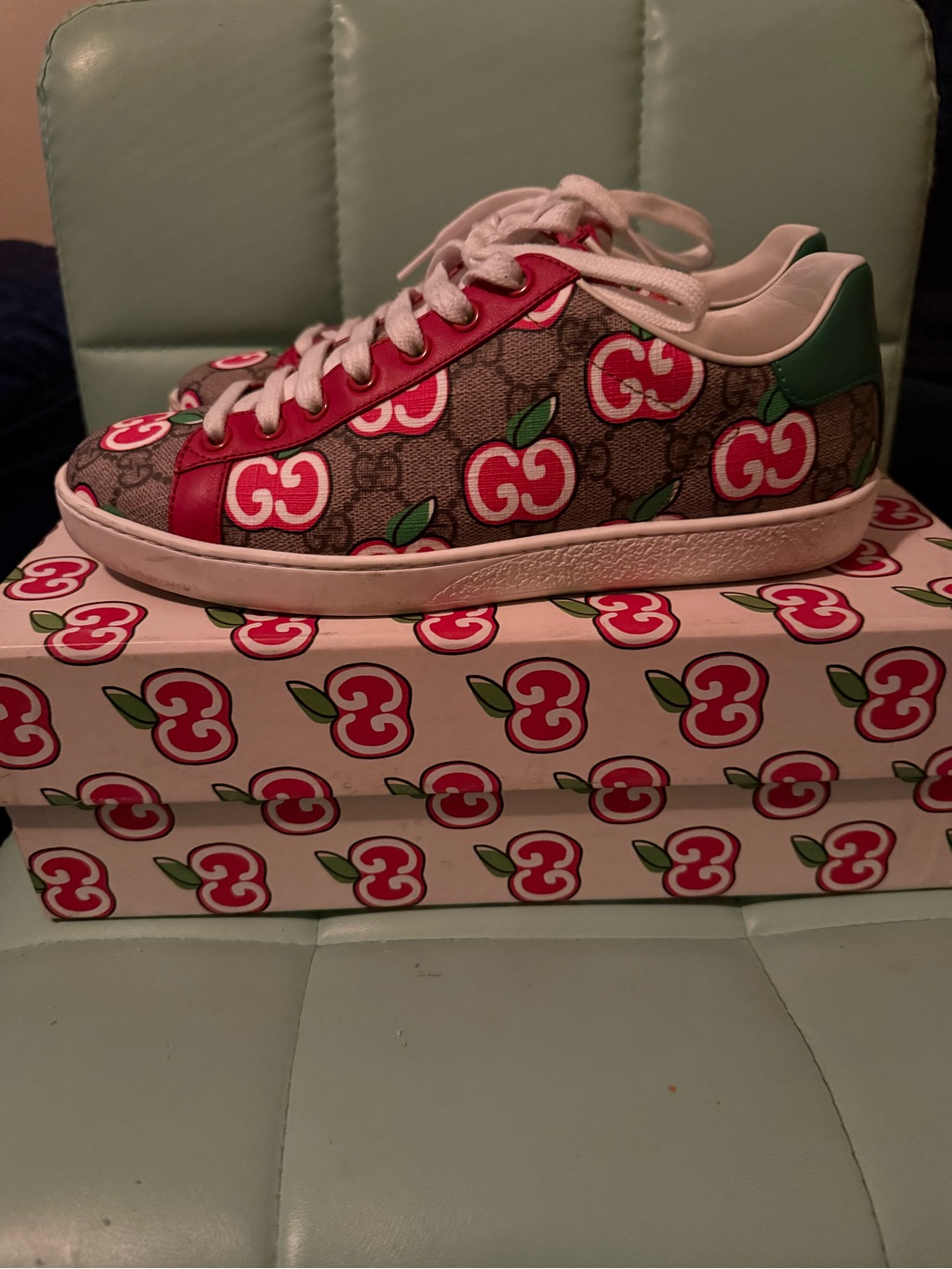 Gucci Kids Gg Apple Print Low-Top Sneaker In Red, Green & White